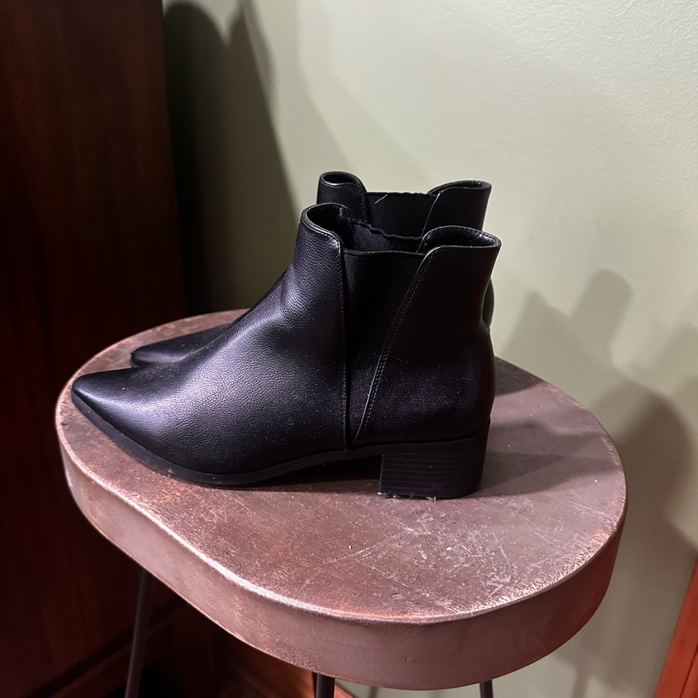 Black Chelsea Boots
